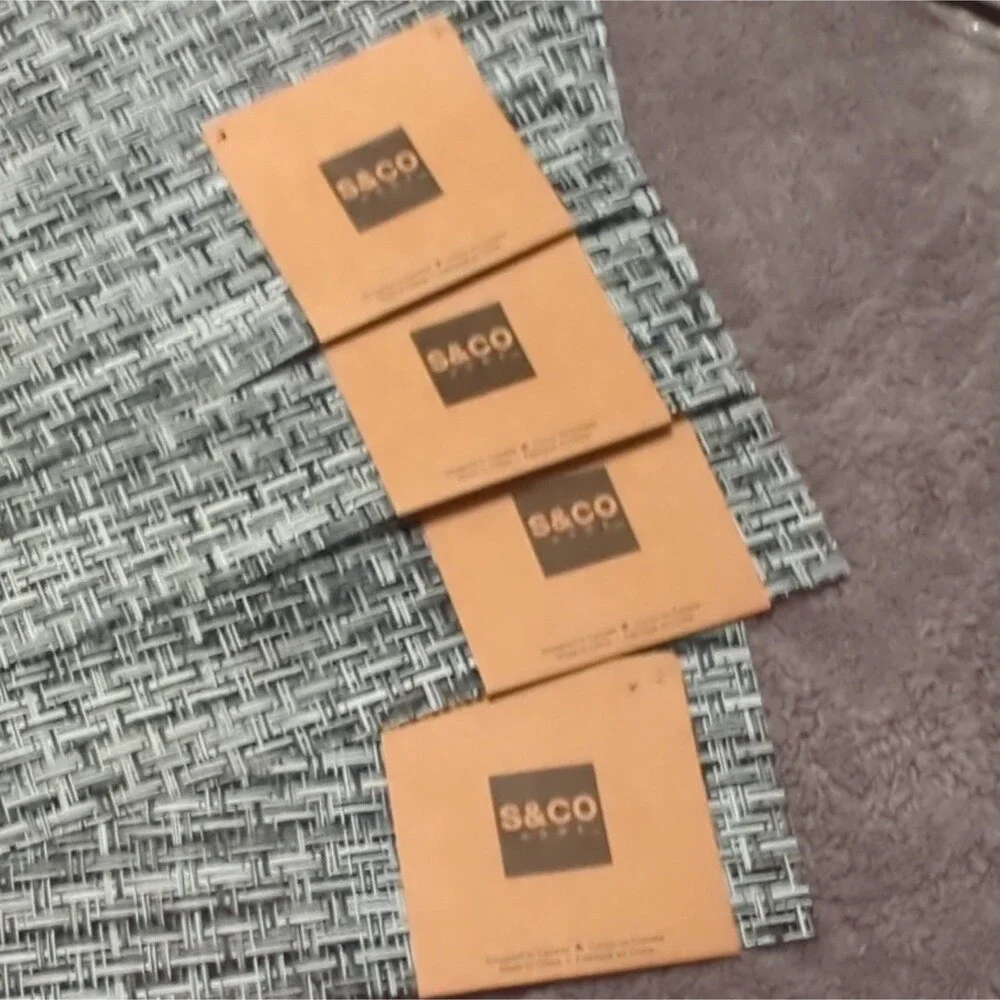 Modern, Chic, Minimalist - S&CO Home Placemat Set of 4 - Basketweave Gray/White